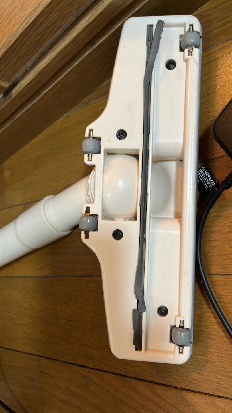 マキタ 充電式クリーナ CL105Dの写真3枚目