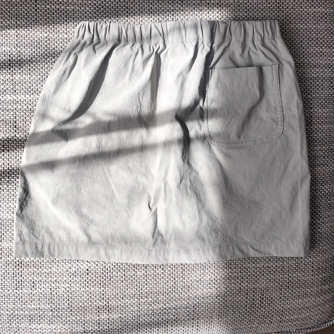 モンベル キッズ スカート 140cm ベージュの写真2枚目