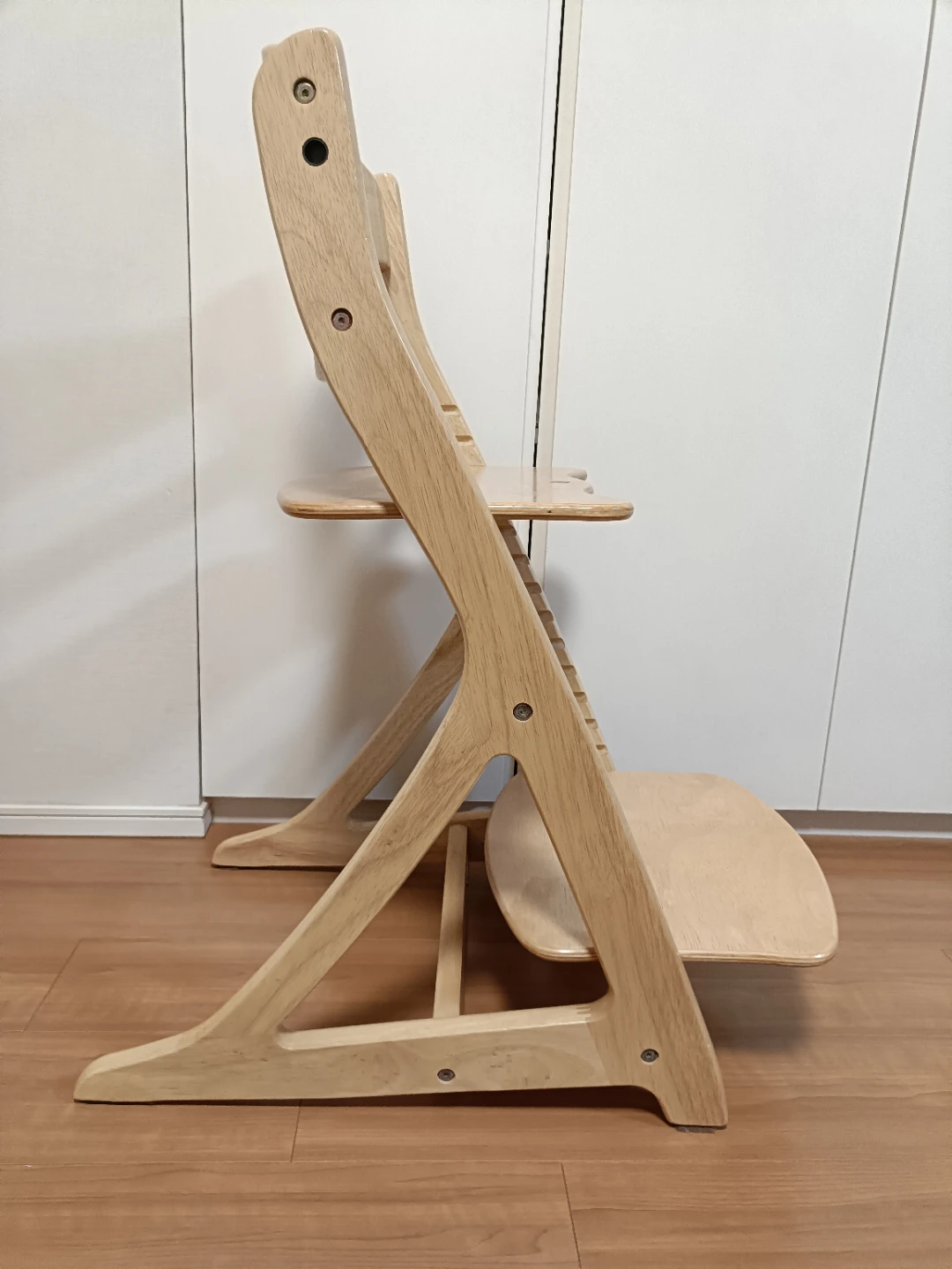 木製ハイチェア　大和屋すくすくスリムプラス　テーブル付の写真2枚目