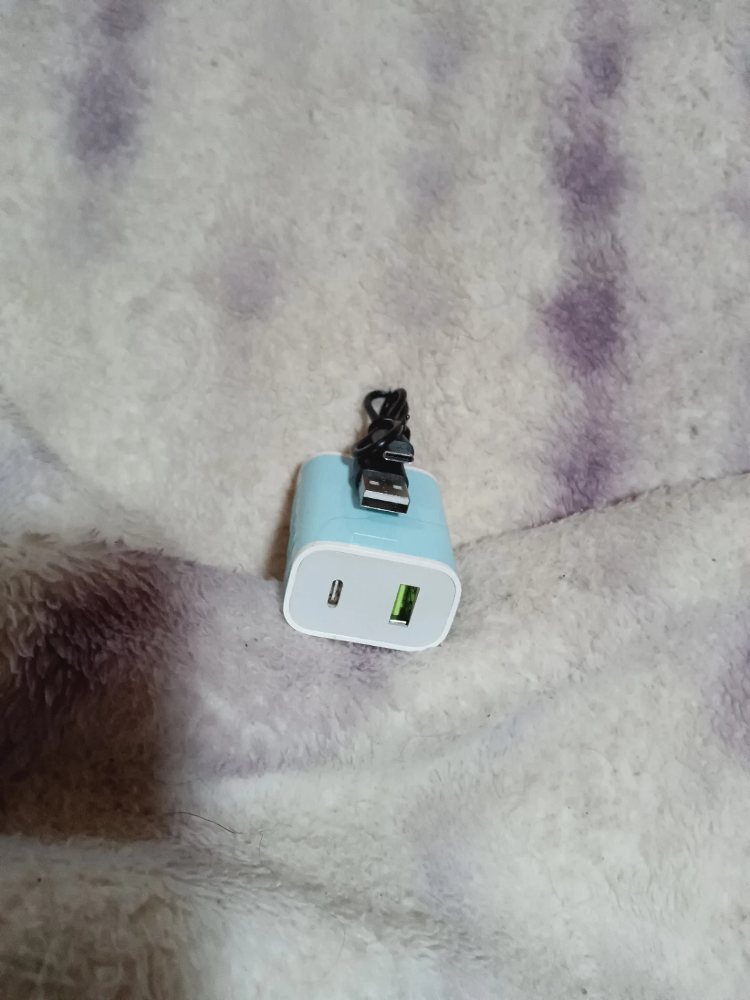 コンパクト電動シェーバー 充電式の写真5枚目