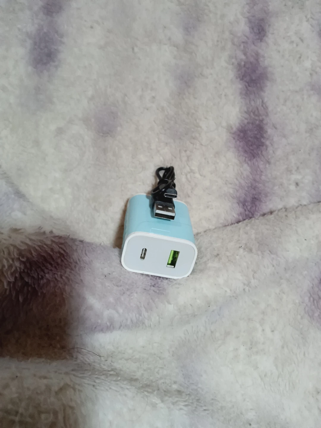 コンパクト電動シェーバー 充電式の写真5枚目