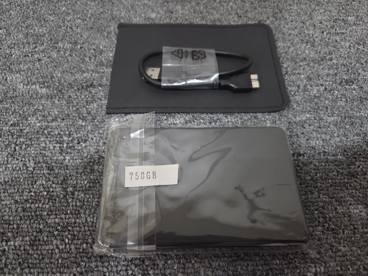 外付けHDD 750GB USB 3.0　未使用
