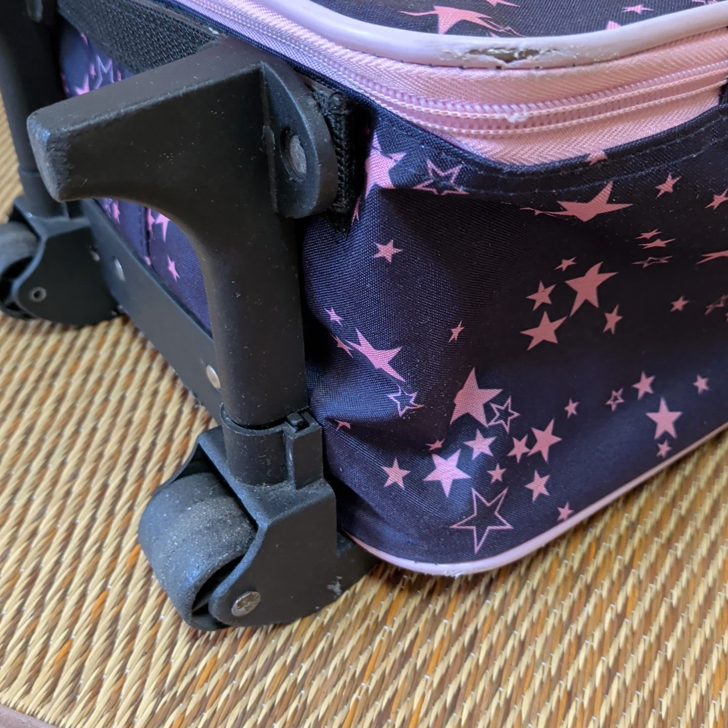 星柄 キャリーケース ピンクの写真5枚目
