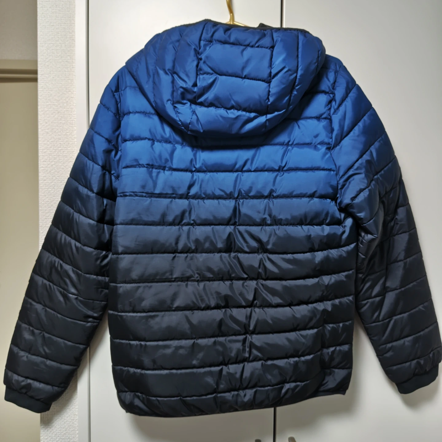 hollister ホリスター ダウンジャケット 黒 青 アウター Sサイズの写真7枚目