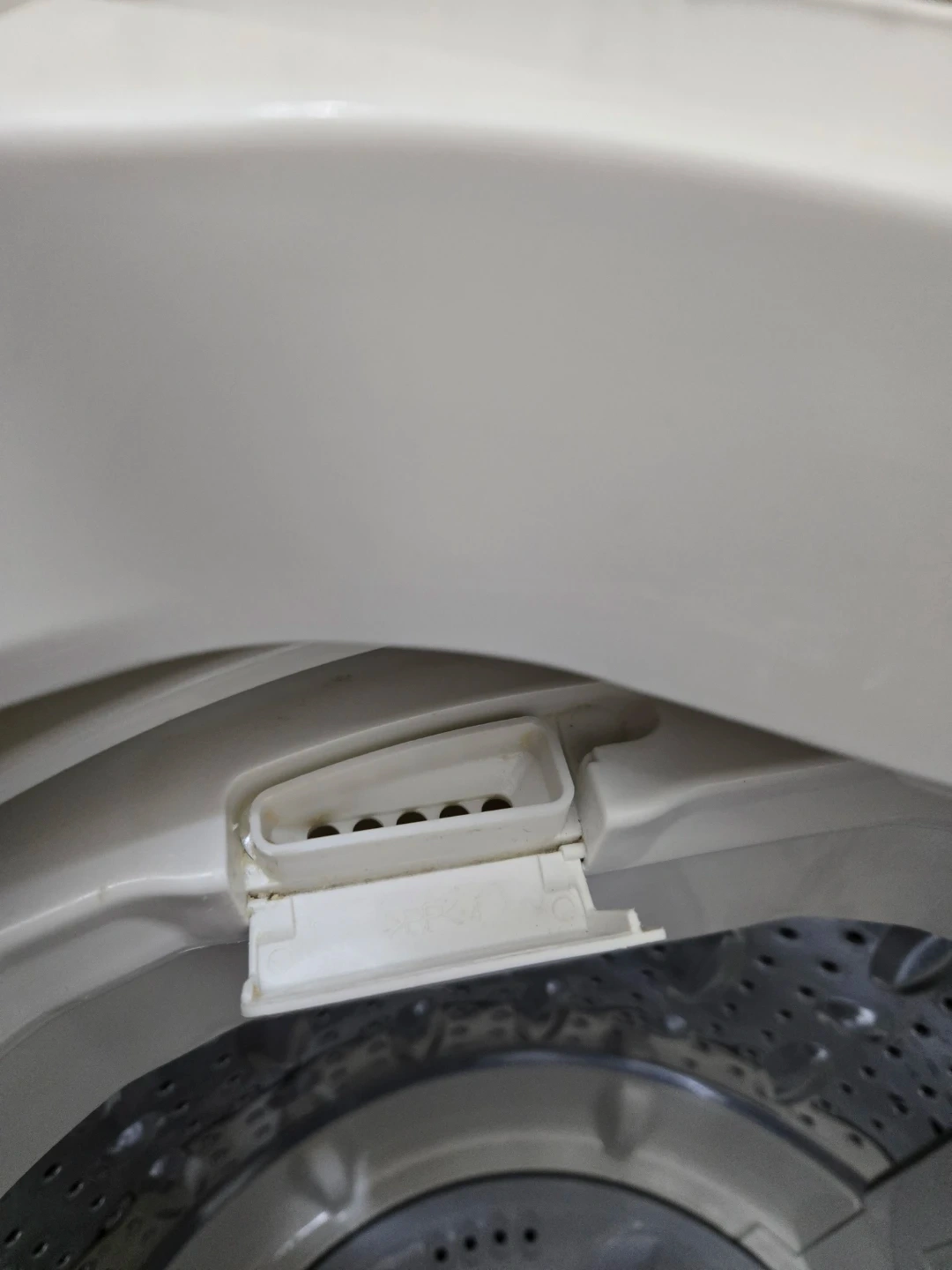 シャープ 全自動洗濯機 ES-GE4C 4.5kgの写真3枚目