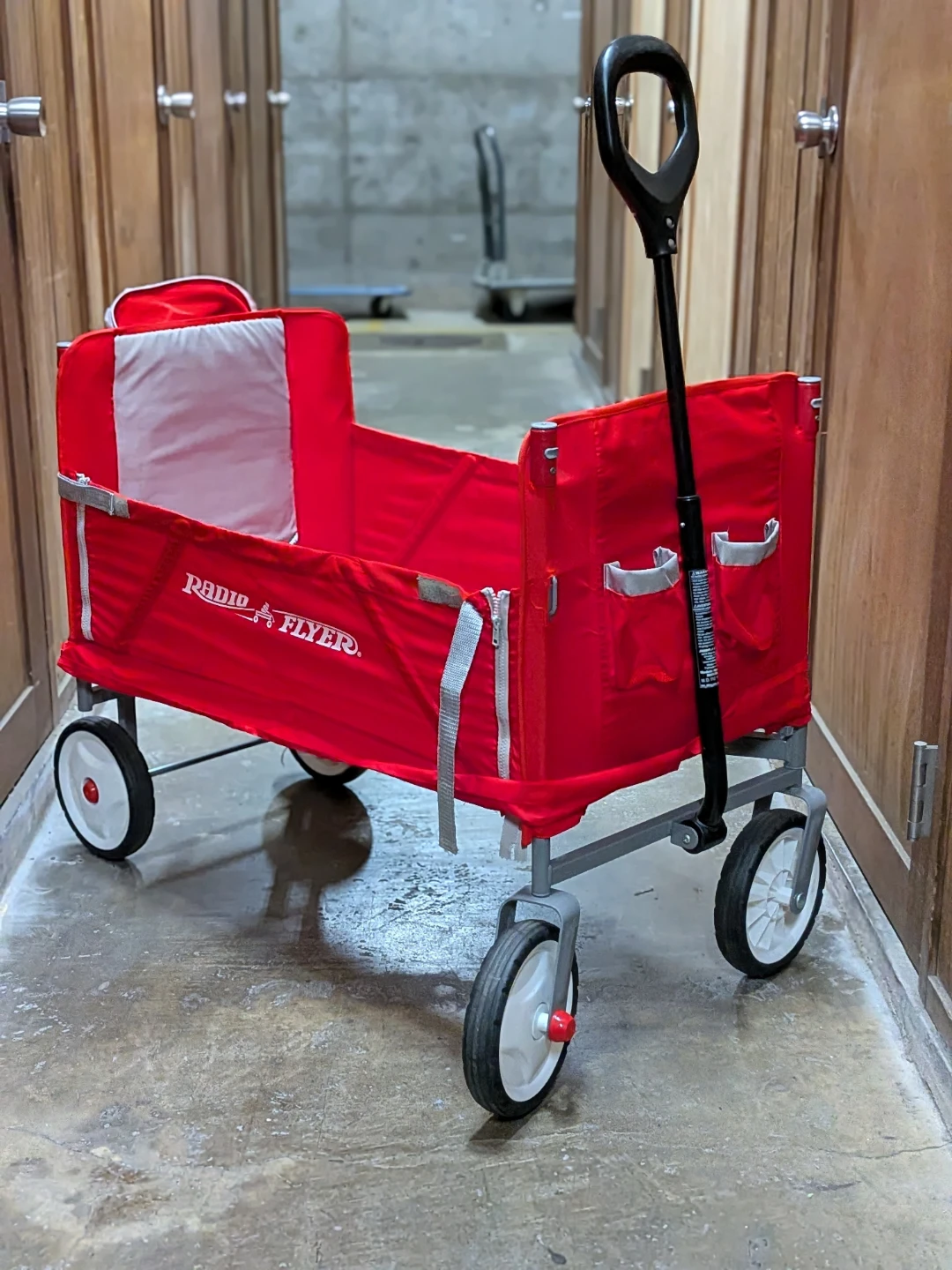 Radio Flyer 折りたたみワゴン