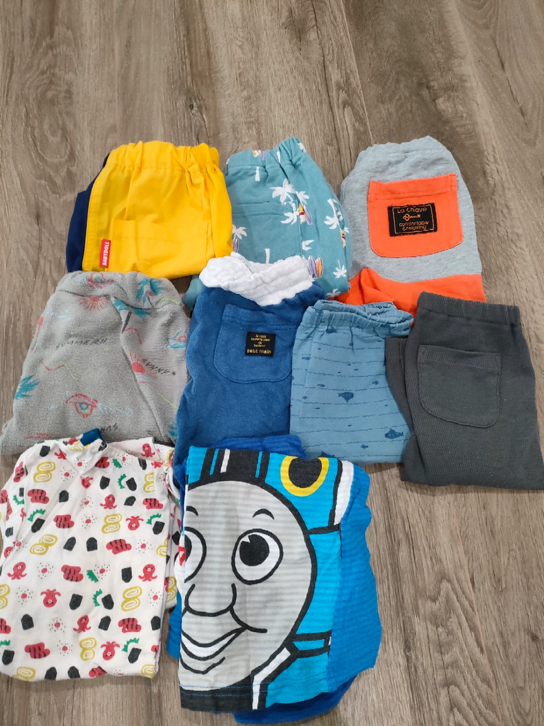 男の子 キッズ服 まとめ売り 90センチ　20着の写真2枚目