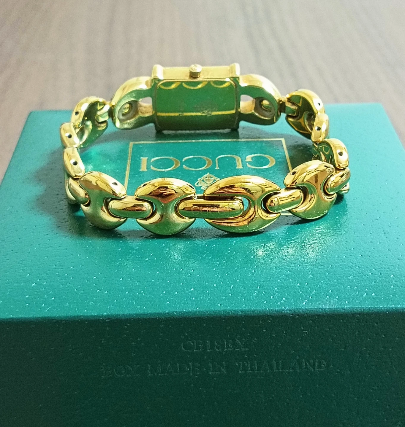 美品。GUCCI グッチ チェンジベルト 腕時計 替えベルト2本付きの写真7枚目
