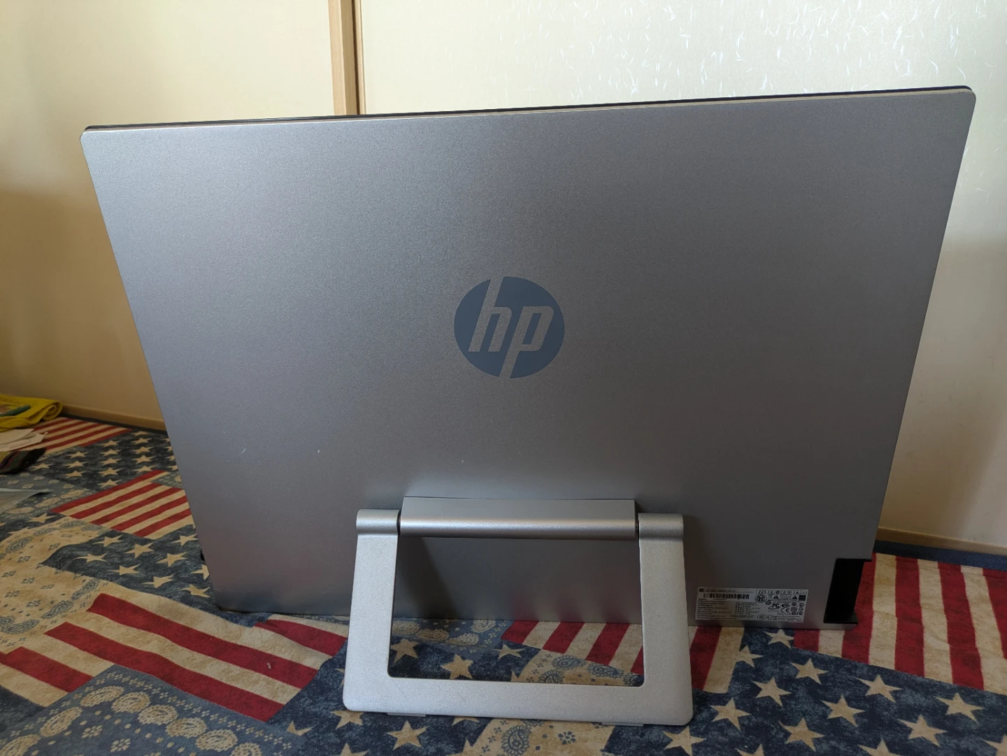 HP  24 in モニター (x2401)の写真3枚目