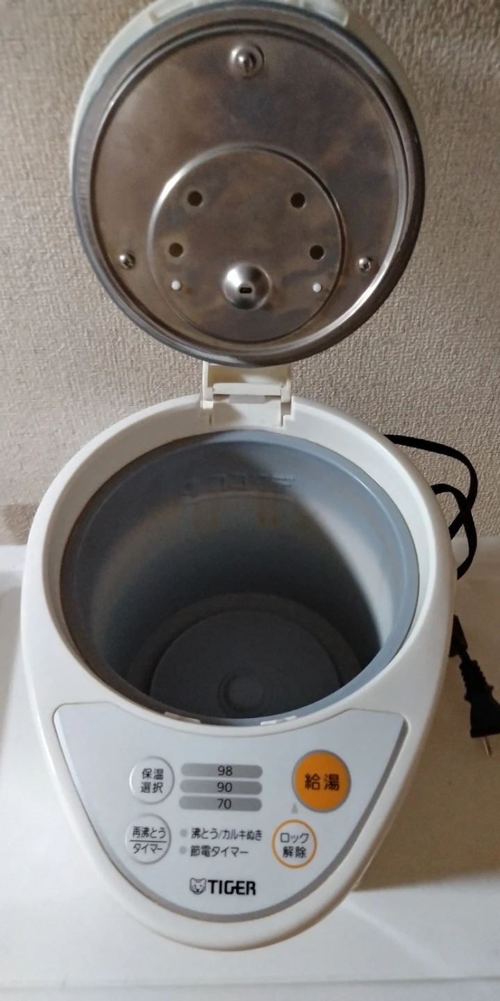 タイガー 電気ポット 2.2L 2022年製の写真2枚目