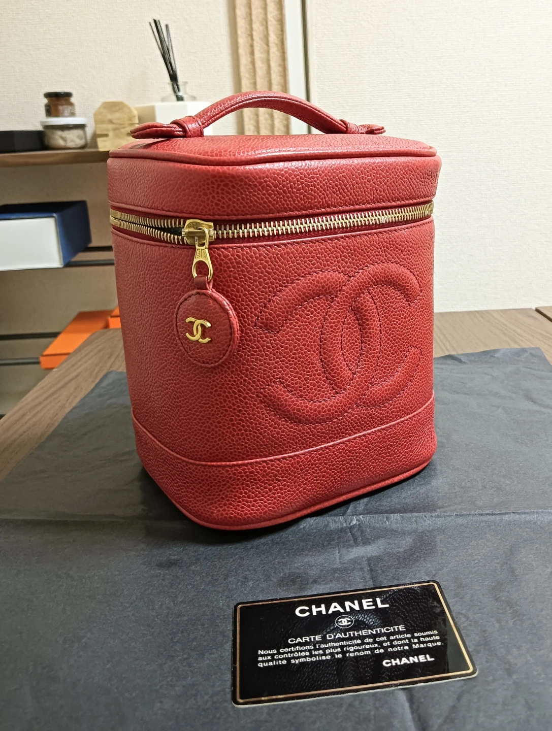 CHANEL シャネル キャビアスキン バニティ ココマーク レッド