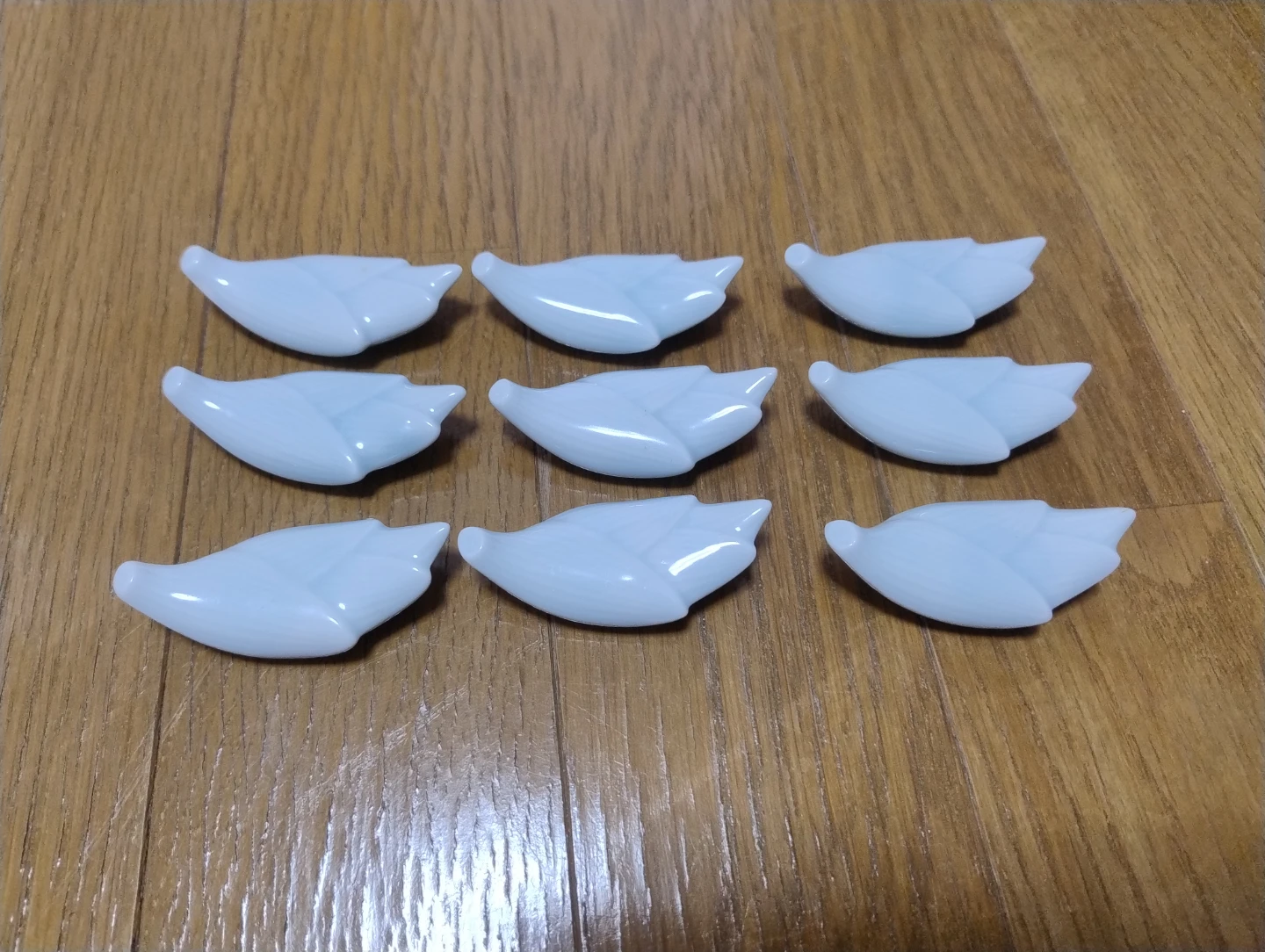 箸置き 9個セット ホワイト リーフデザイン