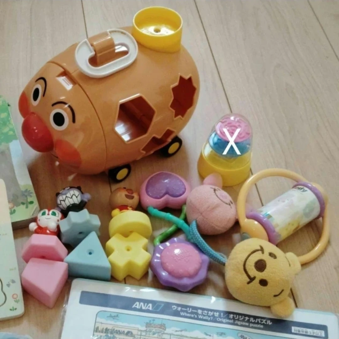 アンパンマン　型はめパズル　ラトルなど