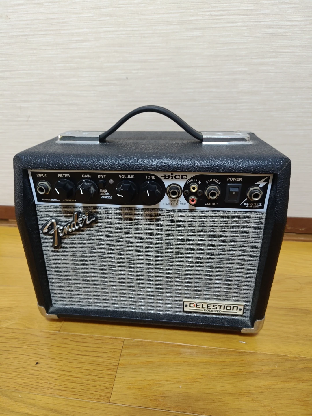 Fender Japan DICE