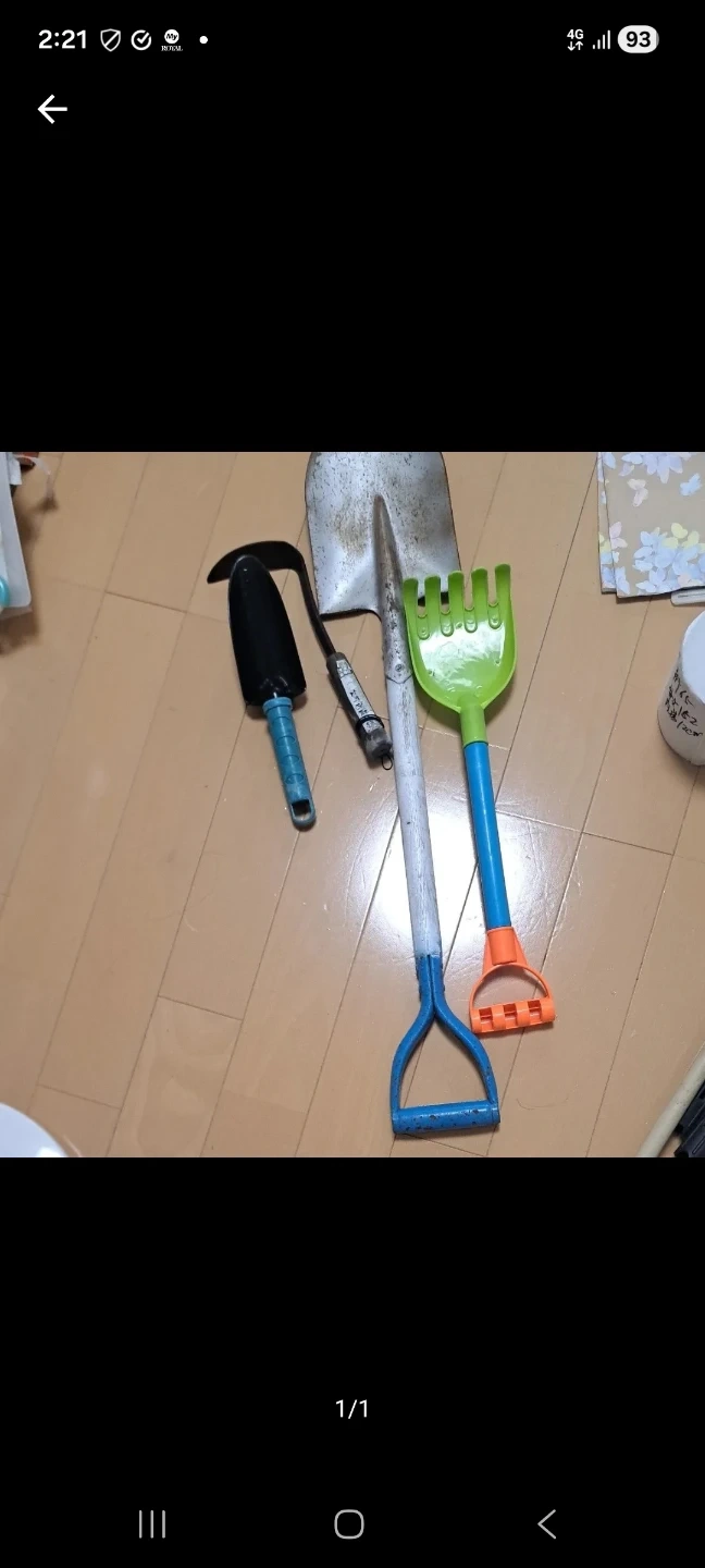 ガーデンにング用品まとめうり、スコップ、熊手、鍬、園芸用ツール