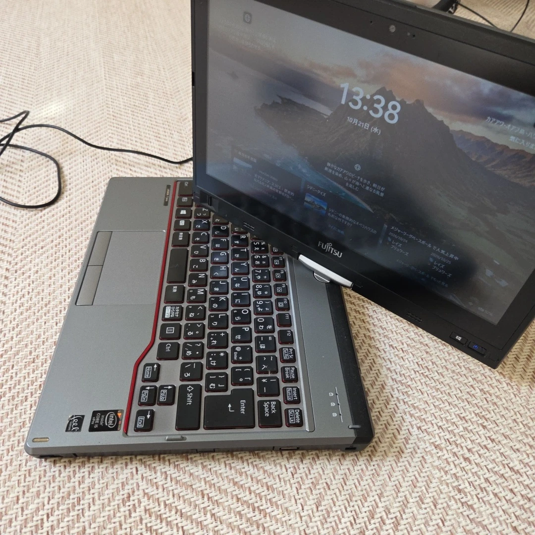 富士通 LIFEBOOK T725/Kの写真5枚目