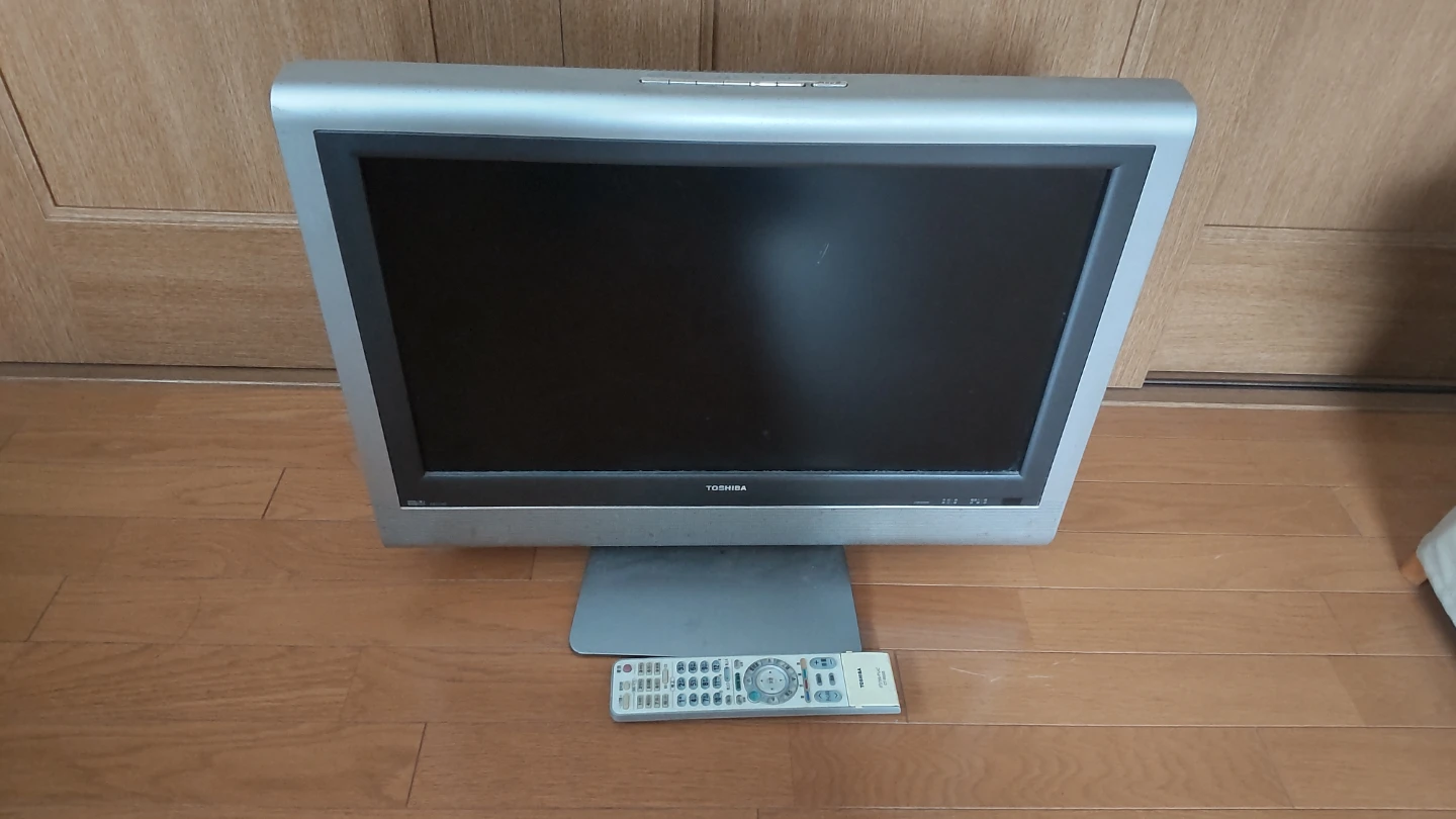 東芝 液晶テレビ 23LC100
