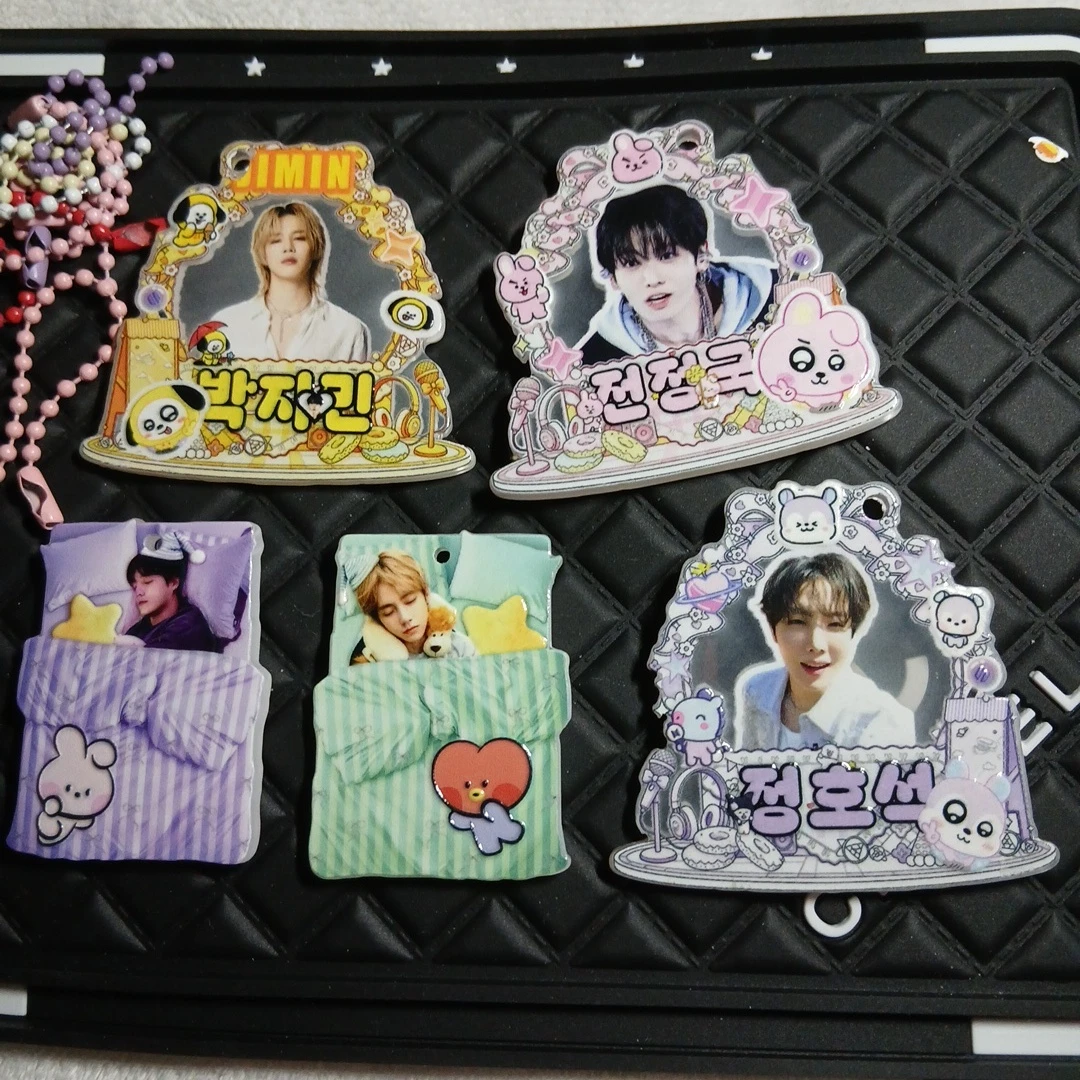 💗新品新作 BTSアクリルチャーム 一点売り