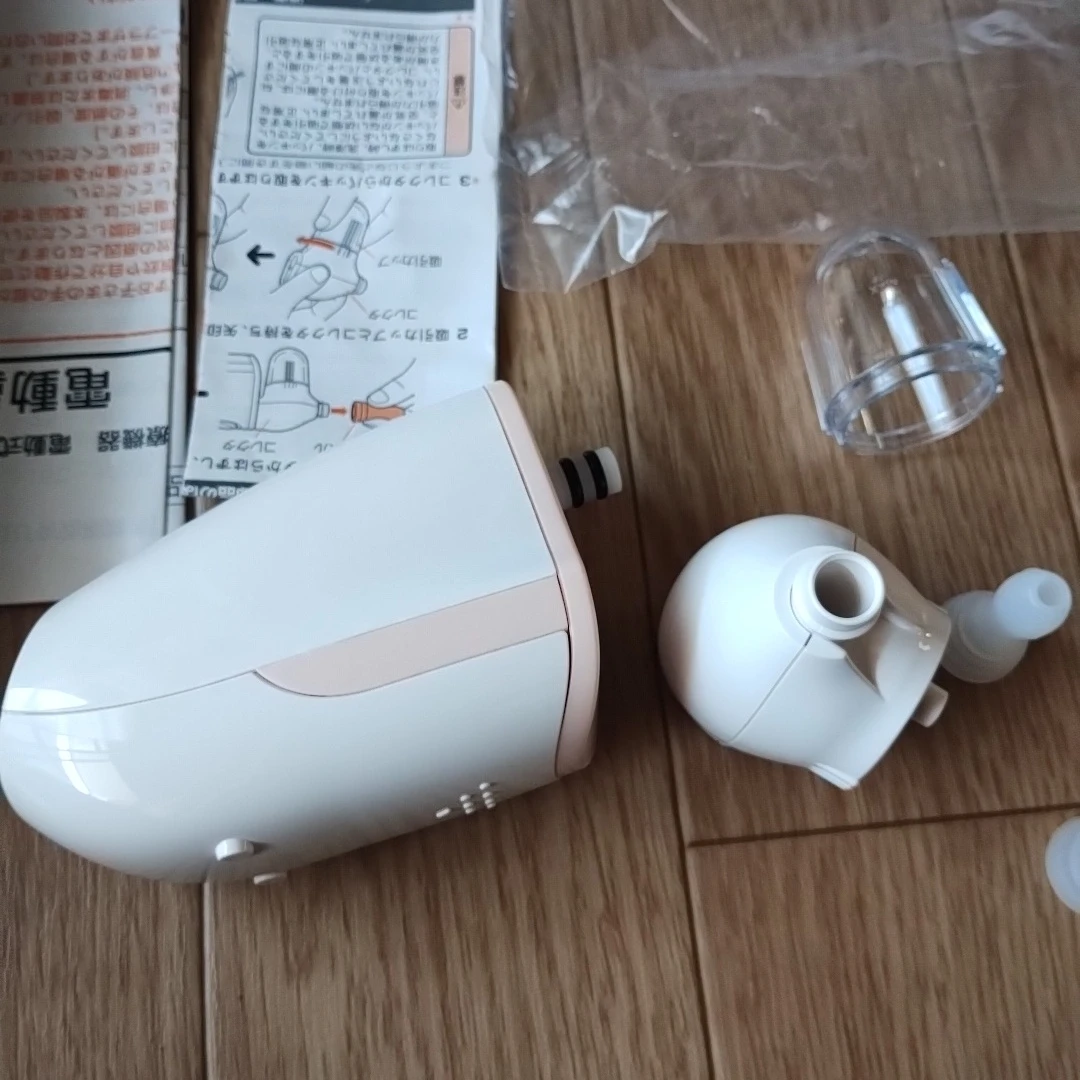 コンビ 電動鼻吸い器 C-62の写真3枚目