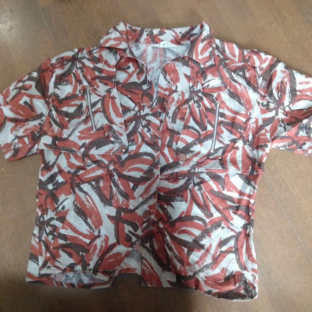 アン グレイッシュ 総柄シャツ SM