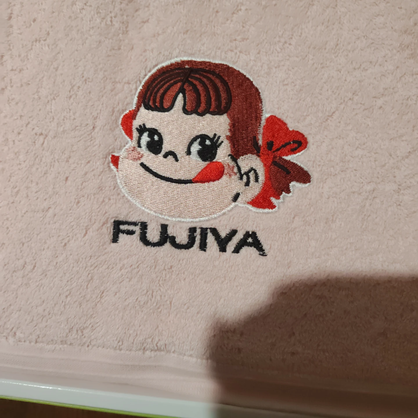 ホットマン ペコちゃん 1秒タオルの写真3枚目