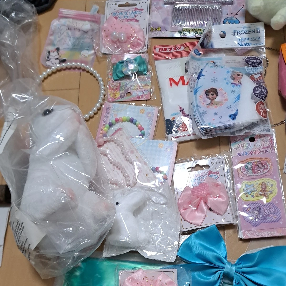 女子ぶろーチぬいぐるみグツズ一式頃の写真3枚目