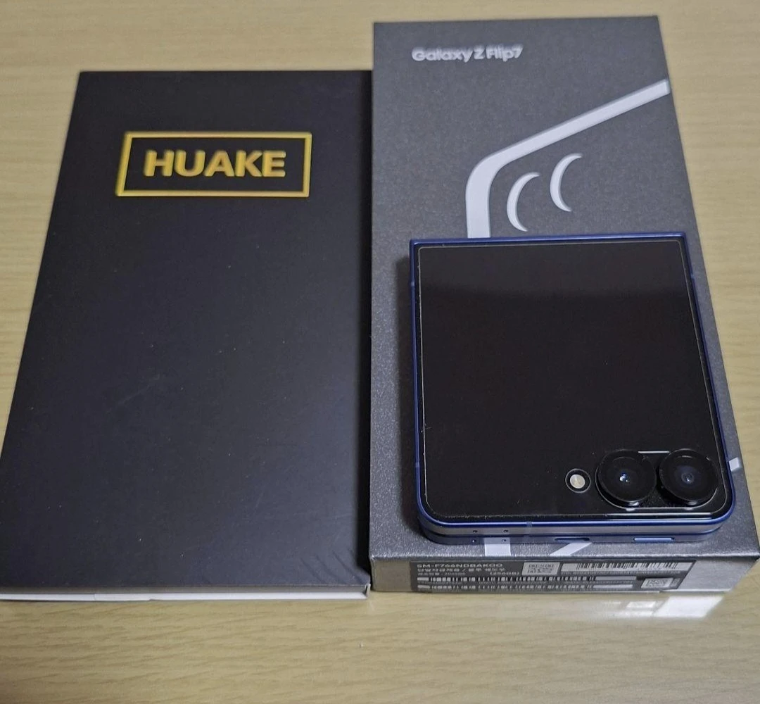 サムスン Galaxy Z Flip7 　ブルーシャドー