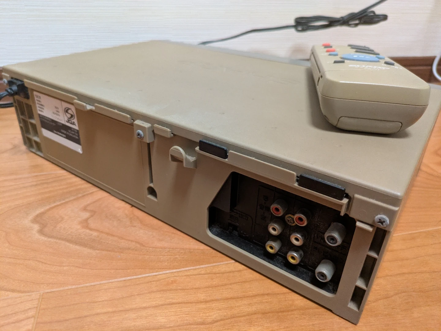 シャープ ビデオデッキ VC-HF730の写真2枚目