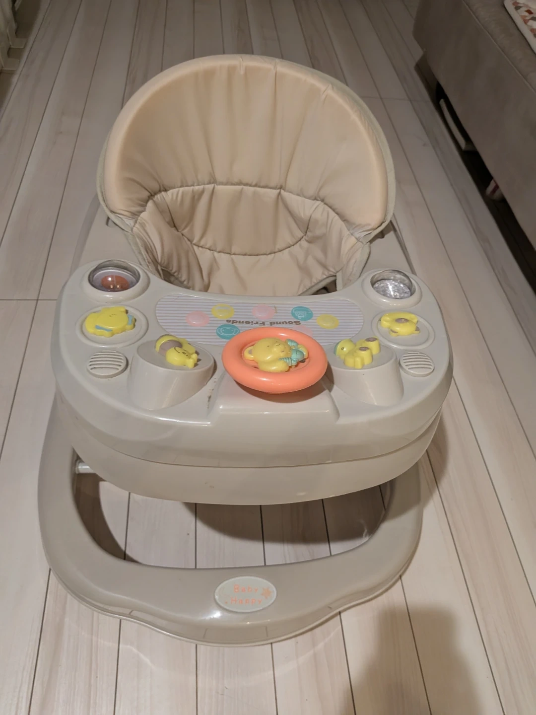 ベビーウォーカー ベージュ 室内遊具 室内遊び 歩行器の写真2枚目