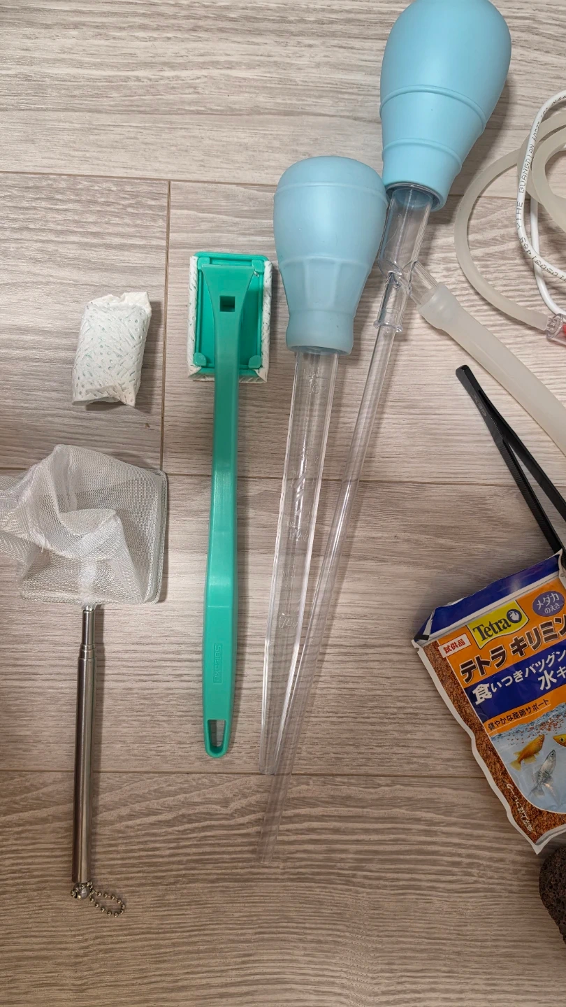 ジェックス アワーズ ホワイト 水槽 LED付きの写真8枚目