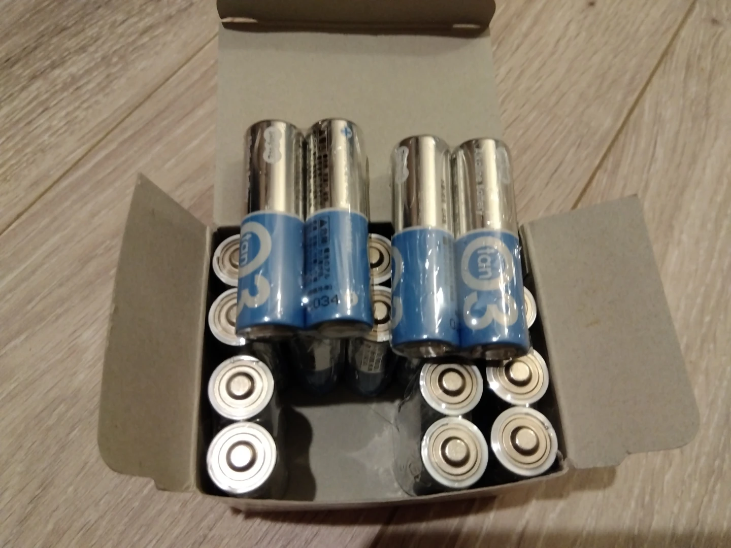 アルカリ乾電池　単3　20本パック（同時希望の割引条件あり）の写真3枚目