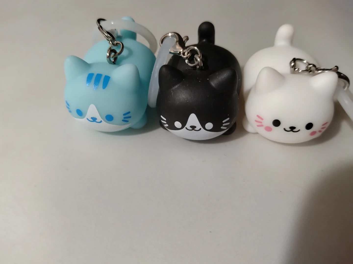 ミニぷかネコちゃんワンポイントチャーム 2個セット