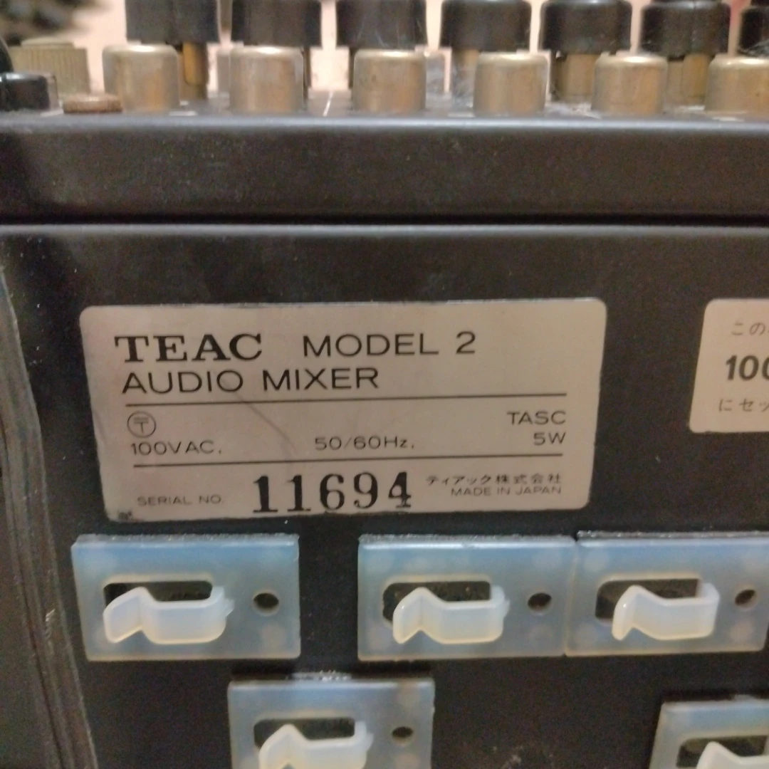 TEAC Model2 オーディオミキサーの写真4枚目