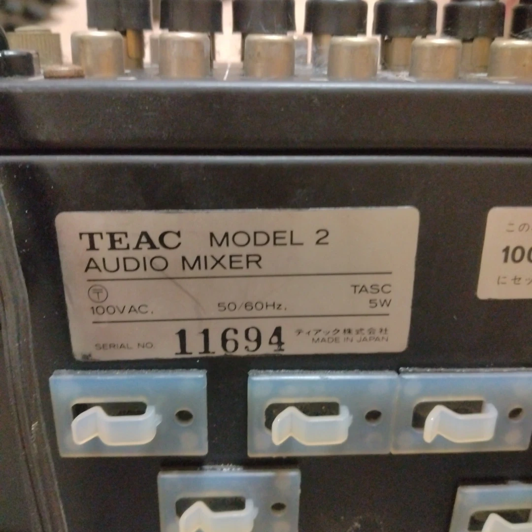 TEAC Model2 オーディオミキサーの写真4枚目