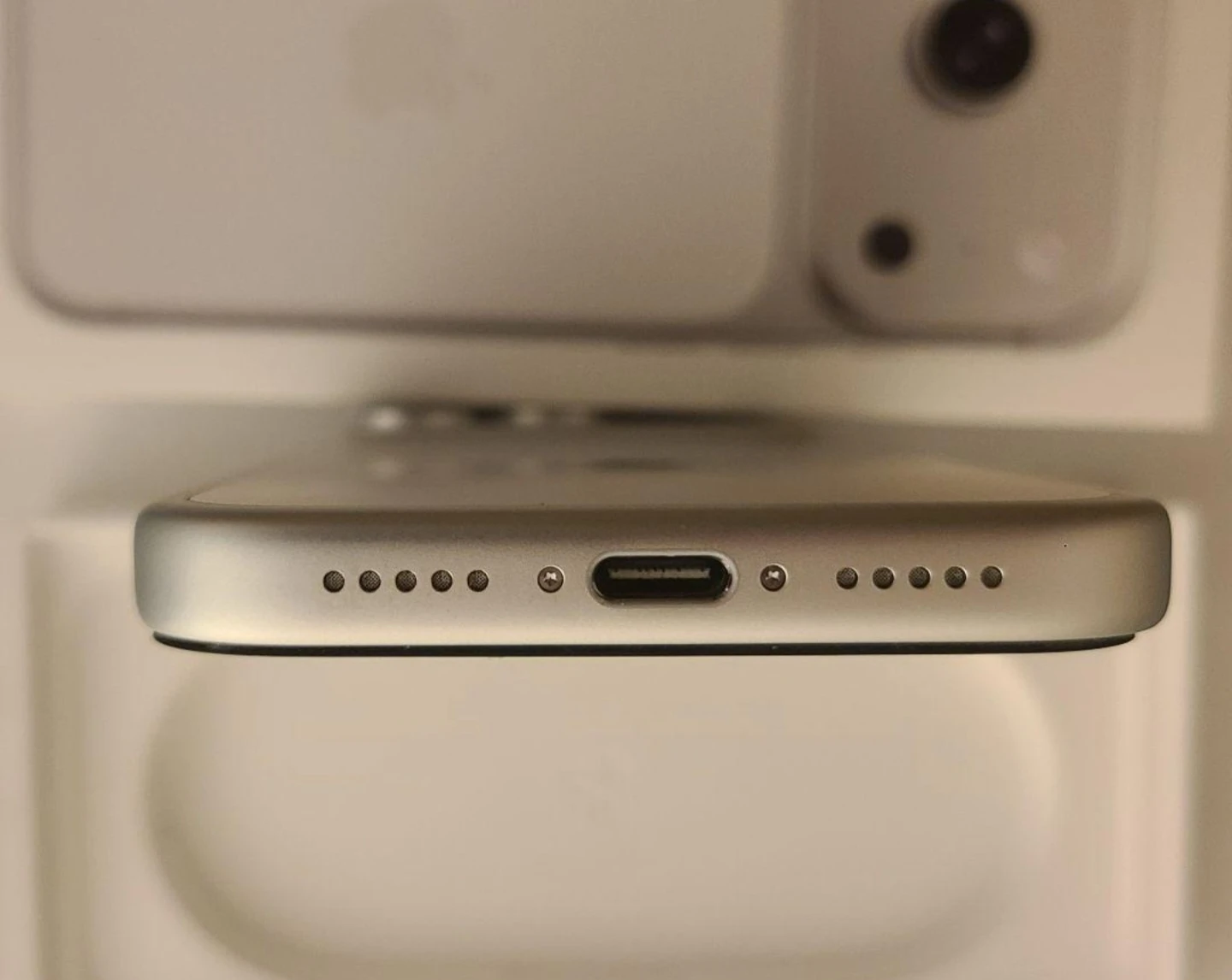 アップル iPhone 17 Pro シルバー 256GBの写真7枚目
