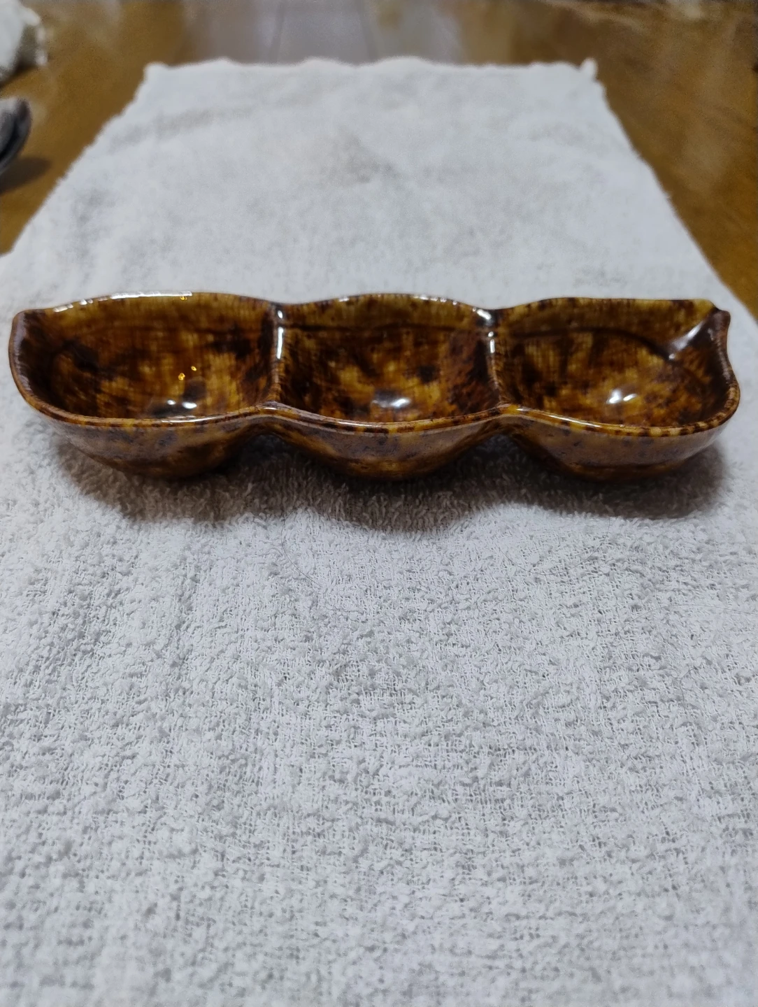 3連仕切り皿 陶器 薬味皿の写真2枚目