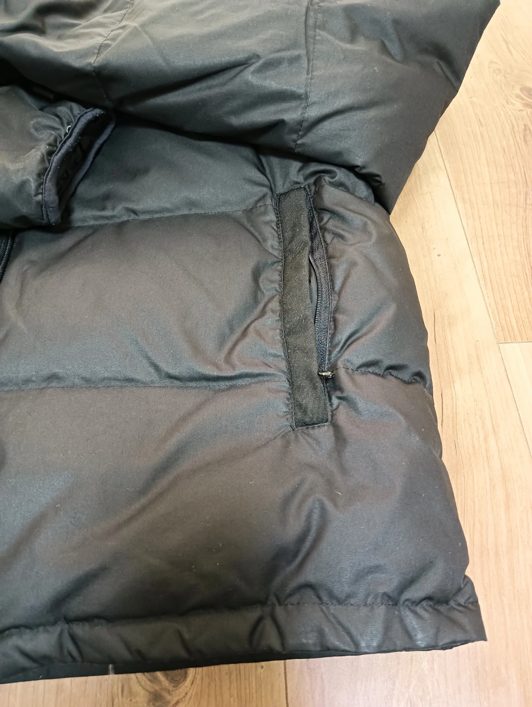 美品。MONCLER  モンクレール ダウンコート ジャワの写真8枚目