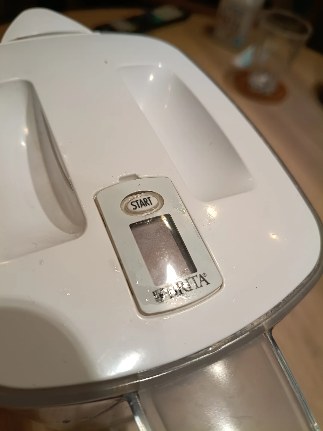 ブリタ ポット型浄水器の写真2枚目