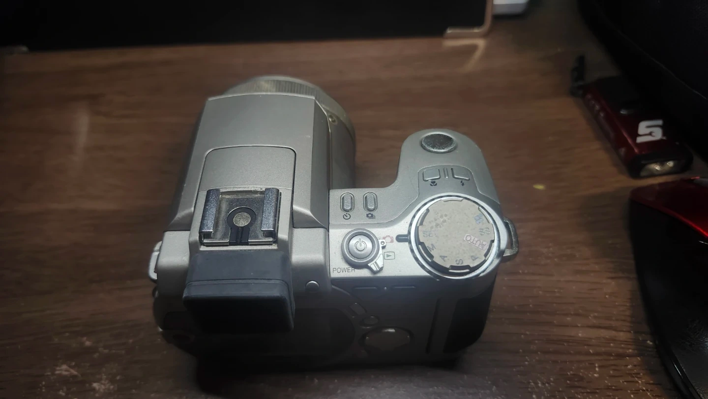 FUJIFILM FinePix 4900 Zoom ジャンク品の写真5枚目