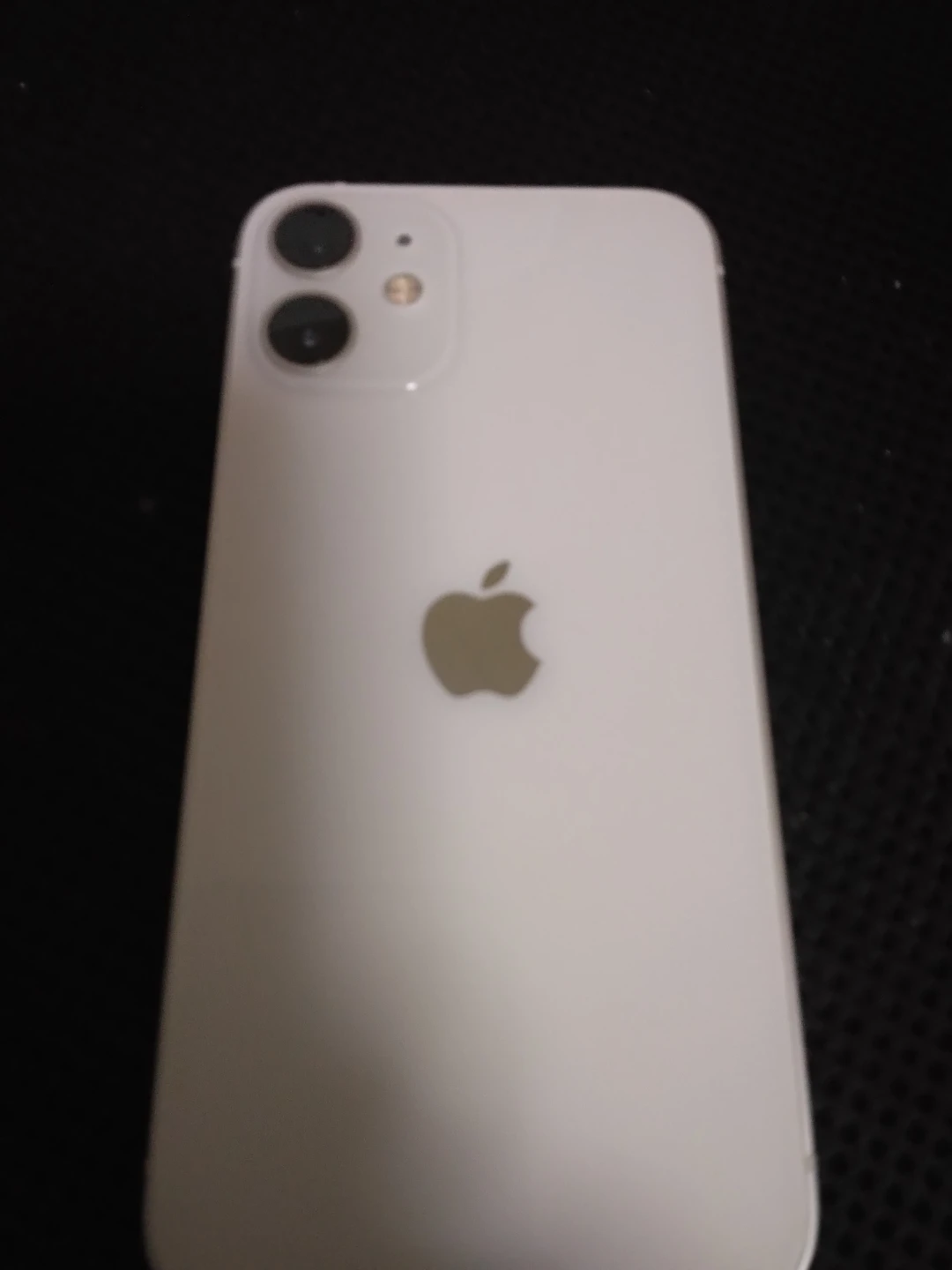アップル iPhone 12 ミニホワイトの写真3枚目