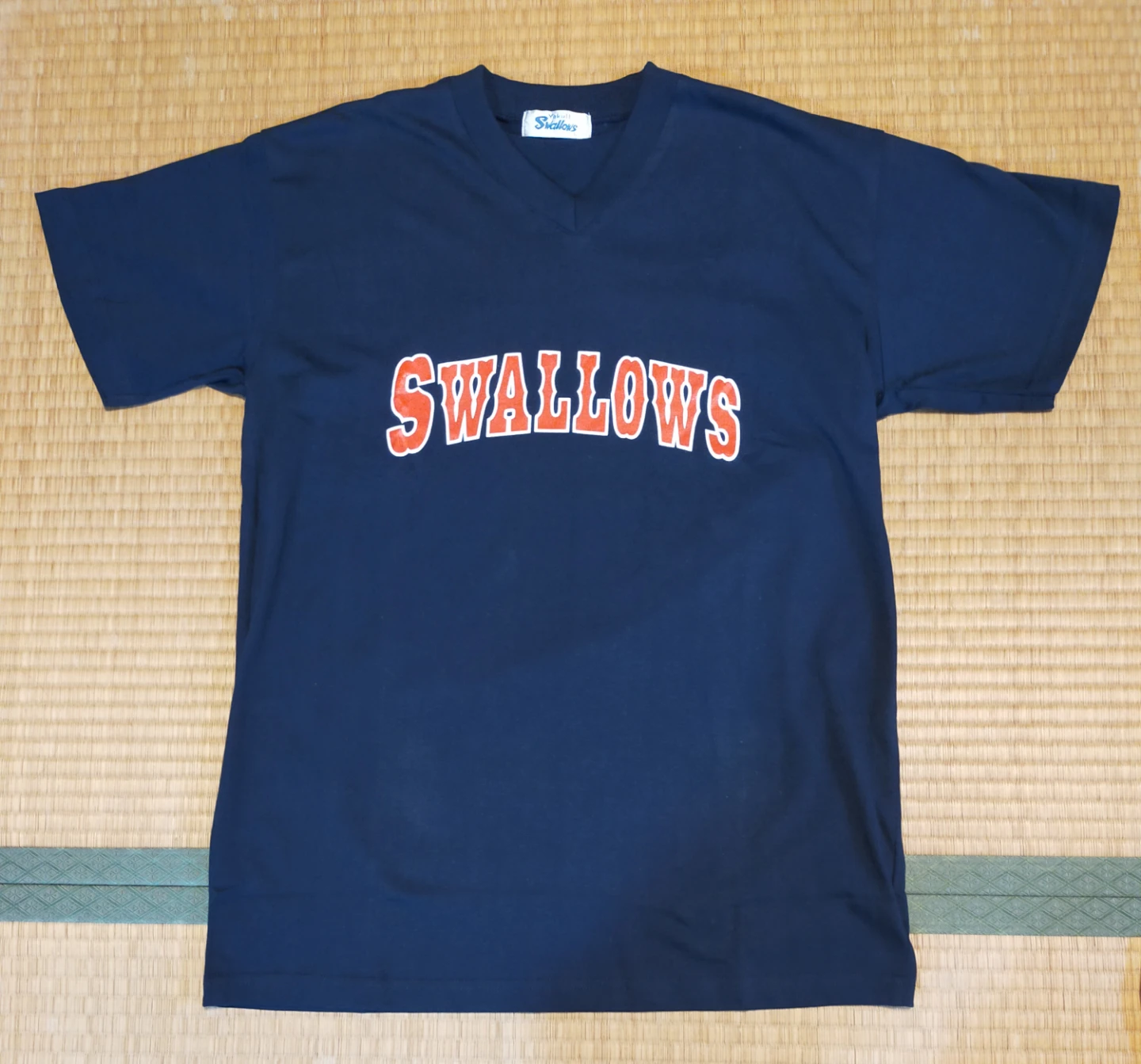 東京ヤクルトスワローズ Tシャツ 紺 Lサイズ