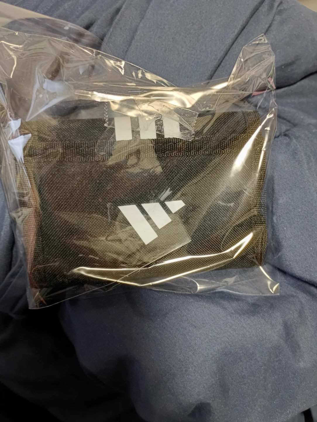 アディダス 三つ折り財布 黒