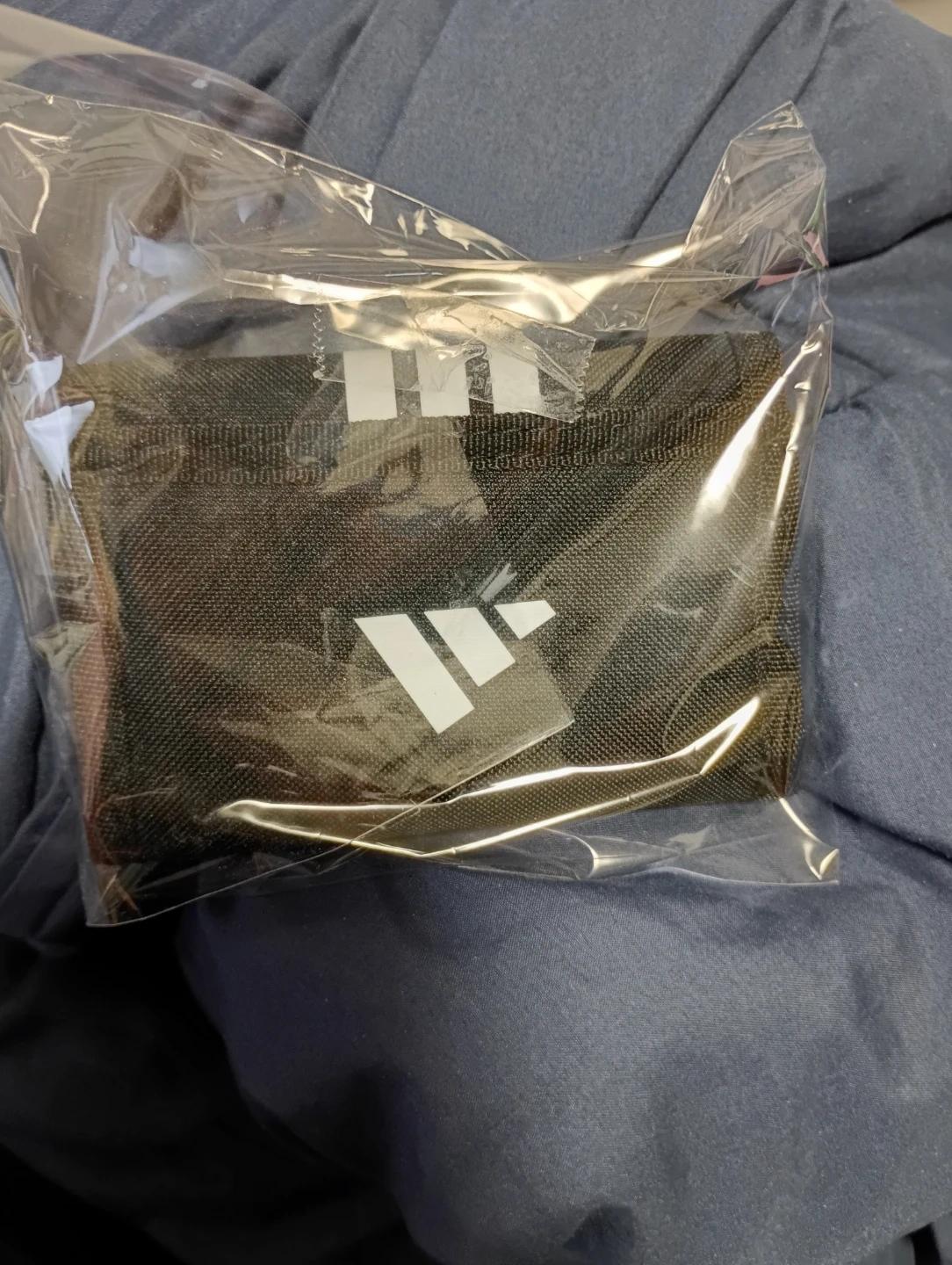 アディダス 三つ折り財布 黒