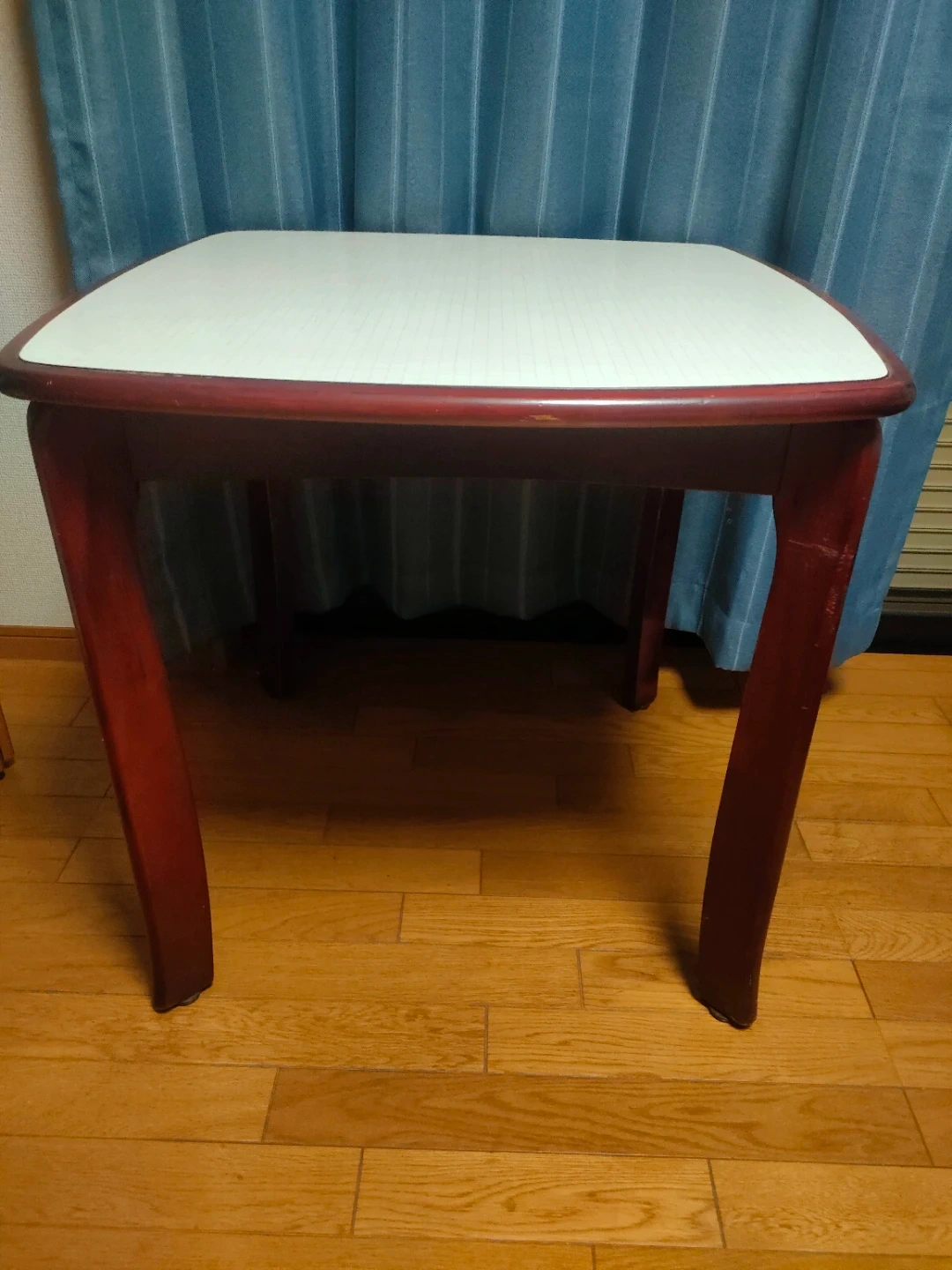 木製テーブル 方眼柄天板 昭和レトロ 木製机の写真2枚目