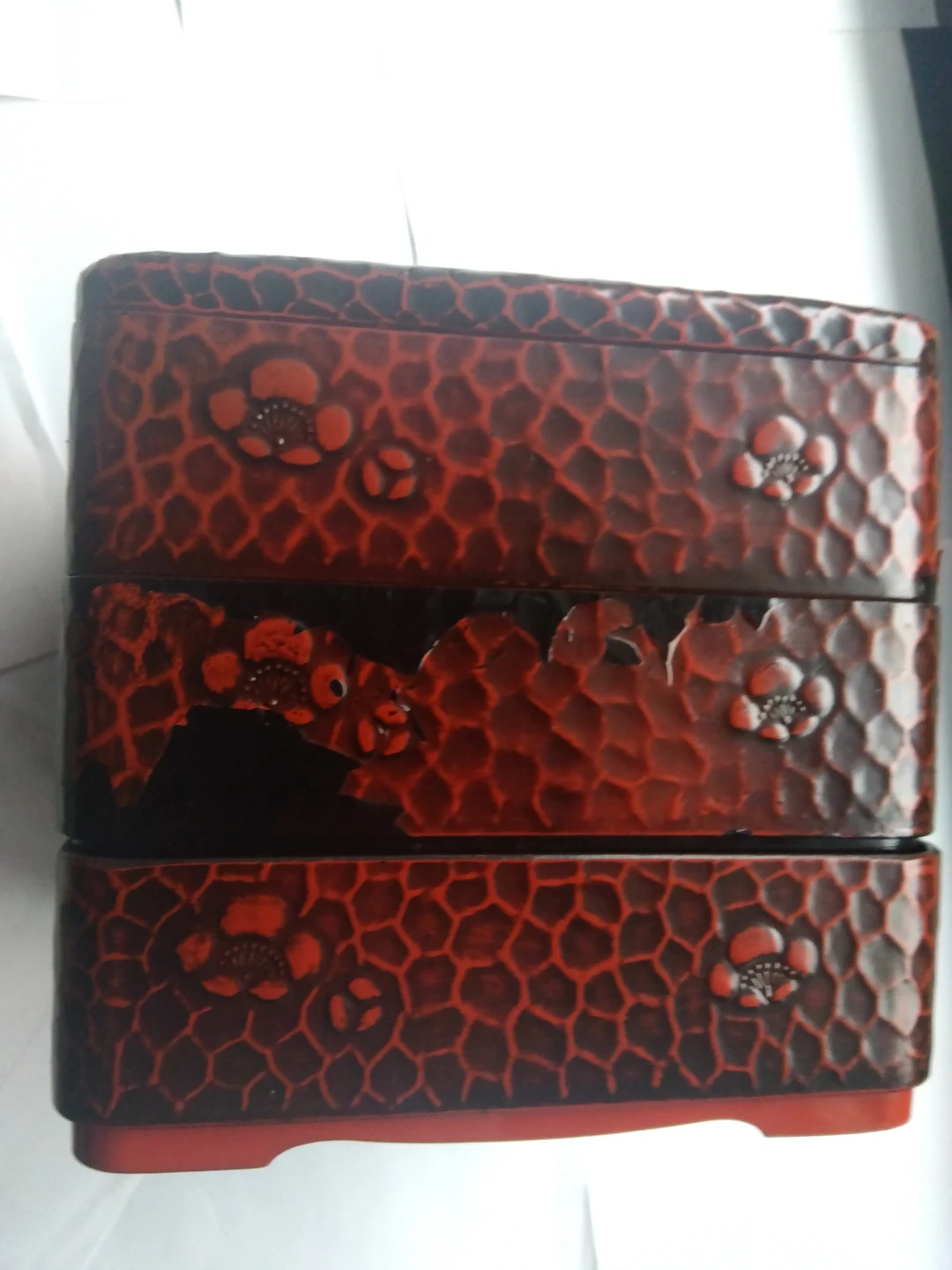 梅模様 重箱 3段 漆器風の写真3枚目