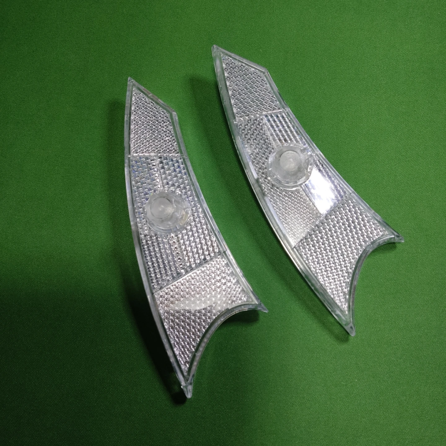 【新品】自転車用 LEDホイールリフレクター 2個セット　パープル　反射板の写真2枚目