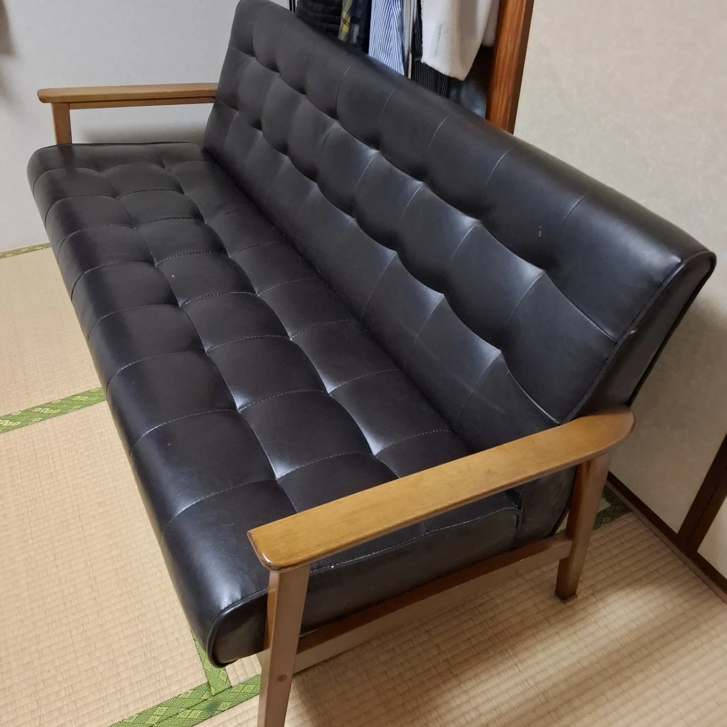 アンティーク調 3人掛けソファブラック