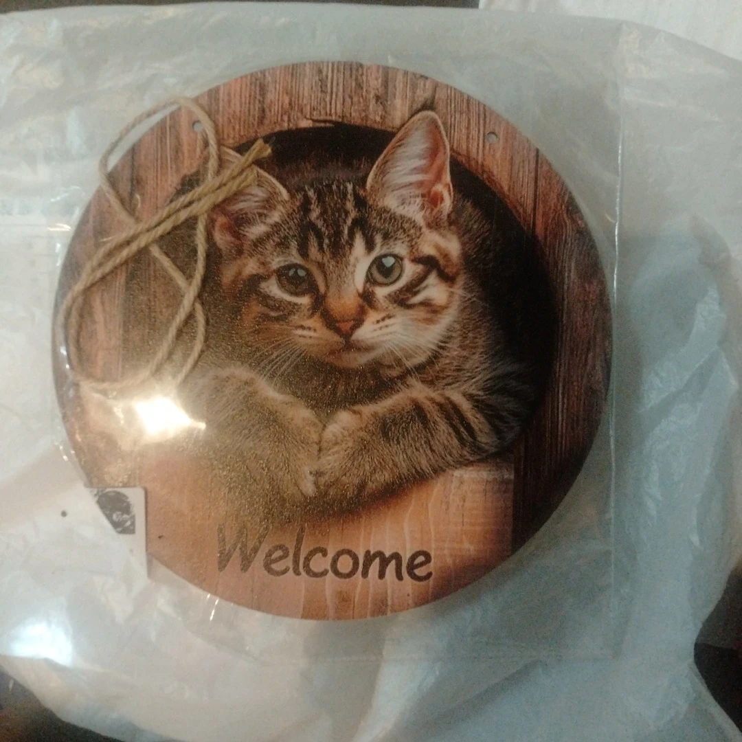 猫をモチーフにした木製円形の写真2枚目