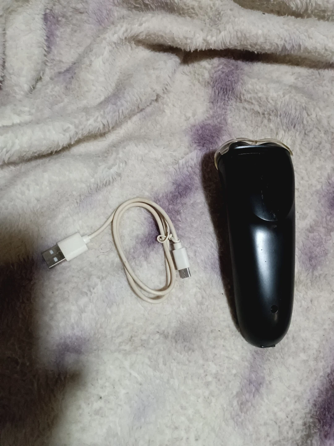 回転式電気シェーバー 充電式の写真2枚目