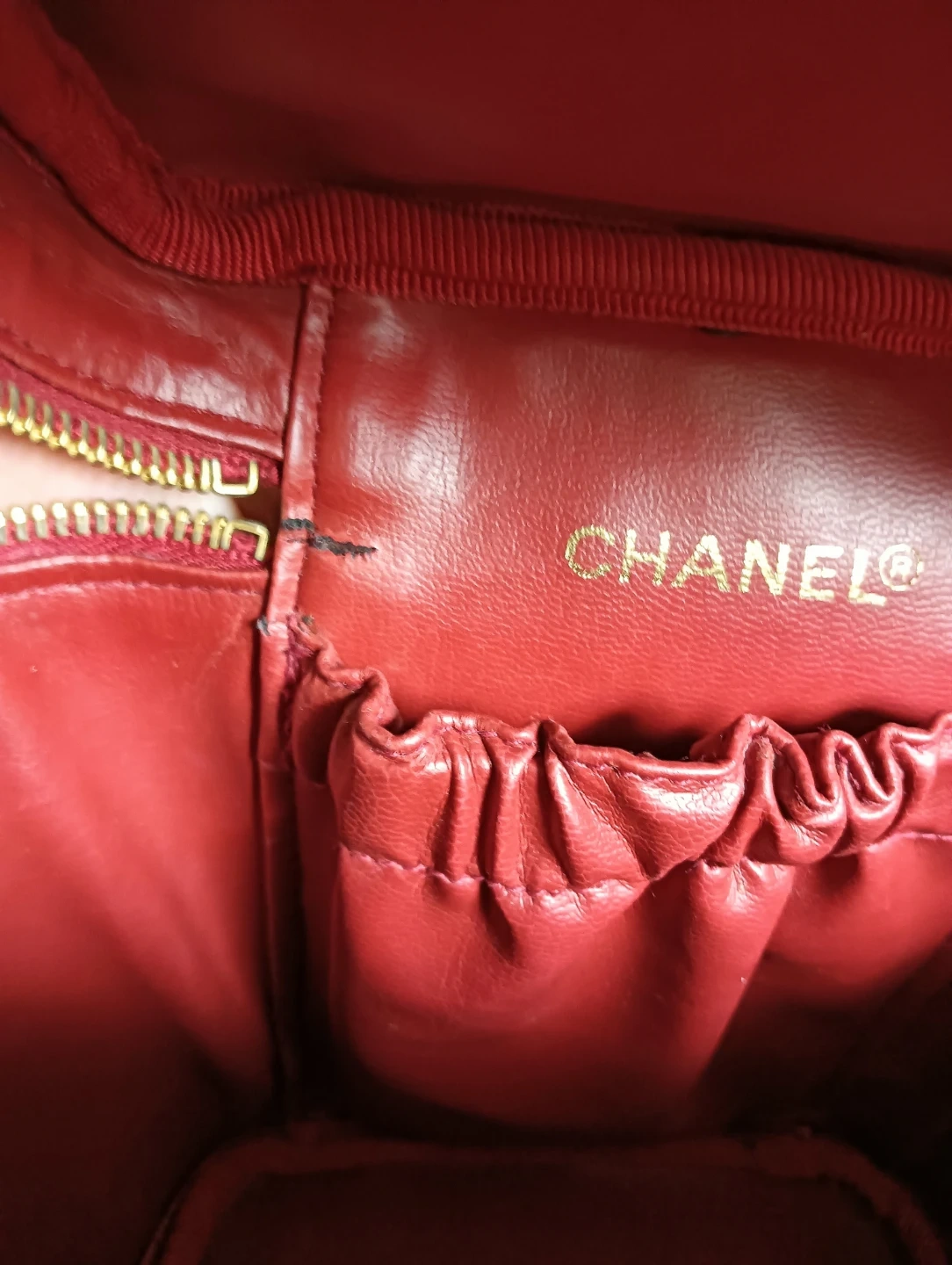 CHANEL シャネル キャビアスキン バニティ ココマーク レッドの写真10枚目